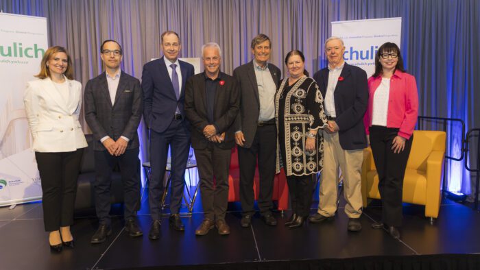 From left to right: Christina Niederwanger, Executive Director, Advancement & Alumni Engagement, Schulich School of Business; Rick Broadhead, Founder and President at Rick Broadhead & Associates Inc.; Detlev Zwick, Dean, Schulich School of Business; Howard Green, Author; Rick Waugh, (MBA ’74), former CEO of Scotiabank; Maureen Grant Hayes, Executive Director at Waugh Family Foundation; Andrew Thomson, Professor, Schulich School of Business; and Pam Laycock, (MBA ’89), President, Global Alumni Network, Schulich School of Business.